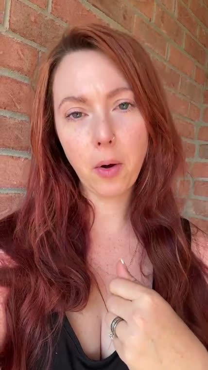 Lizz, a CodeXcape client, in a video testimonial